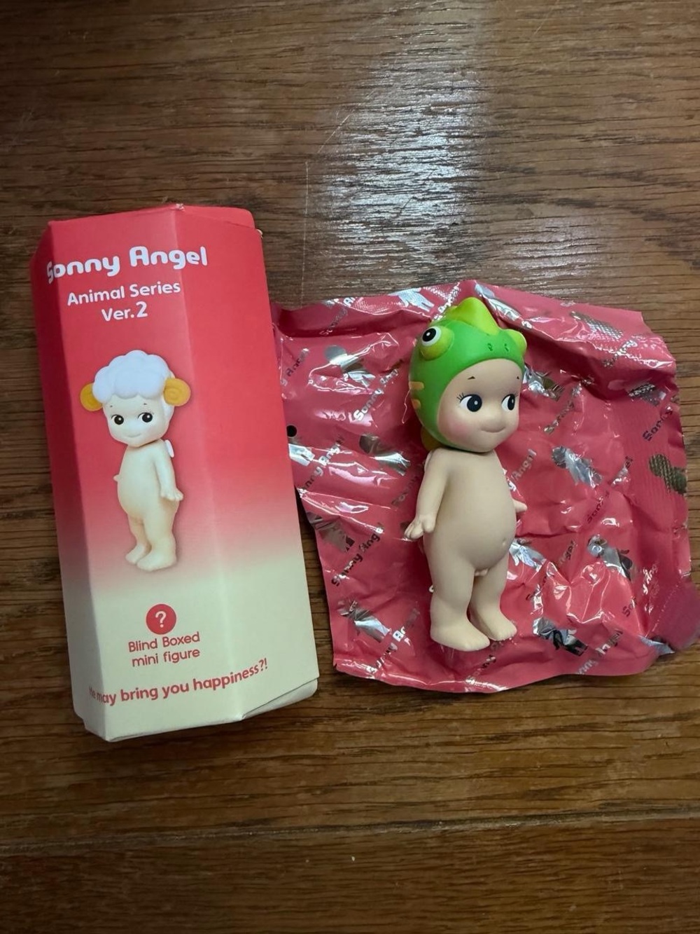 Authentic Sonny Angel Animal
Series V2 chameleon